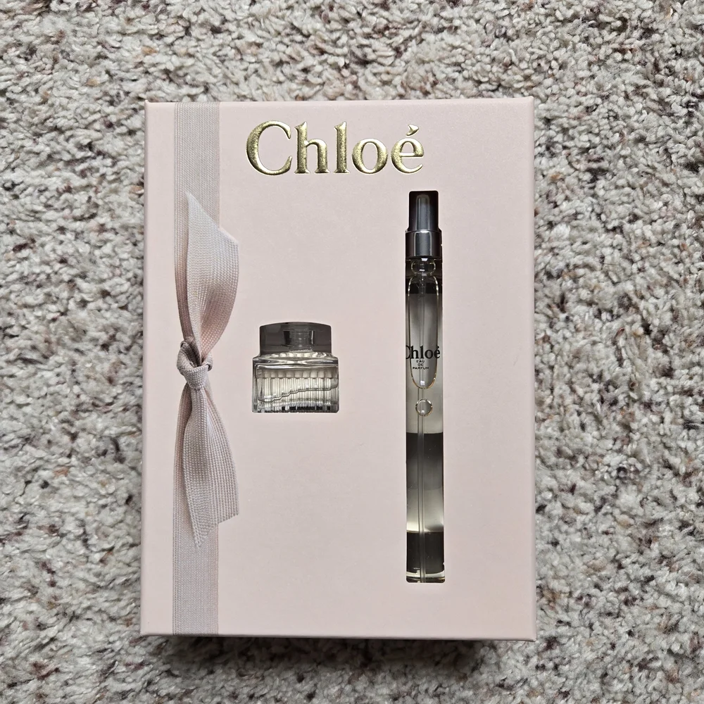 ✨️NEW Chloé Eau De Parfume Mini Gift Set - Picture 2 of 6